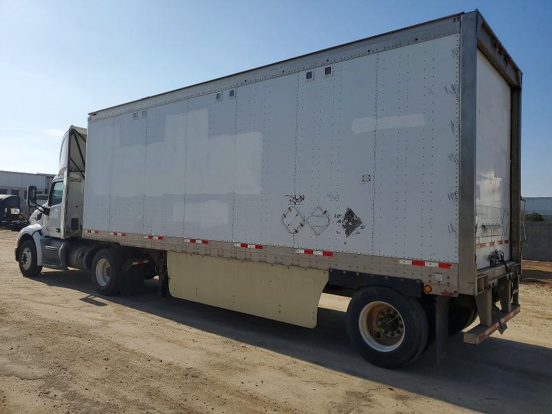 2017 Peterbilt 579 Semi Truck