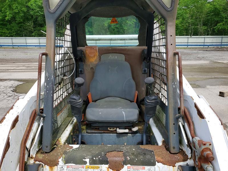 2005 Bobcat T109