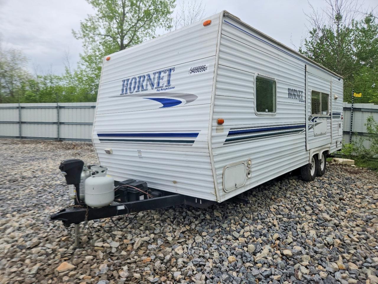 2004 Keystone Hornet Camper