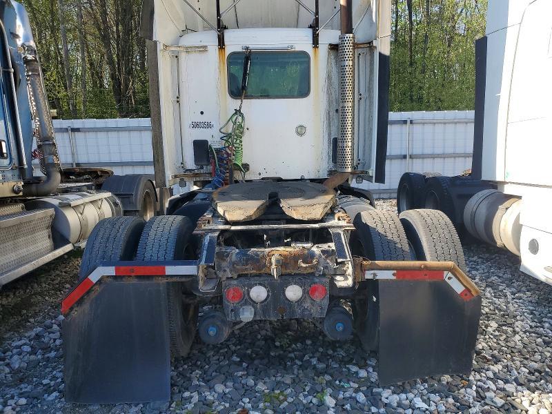 2016 Kenworth T680 Semi Truck