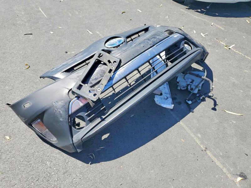 2012 Toyota Prius Plug-in Hybrid Advanced