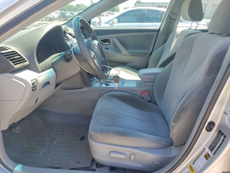 2011 Toyota Camry le
