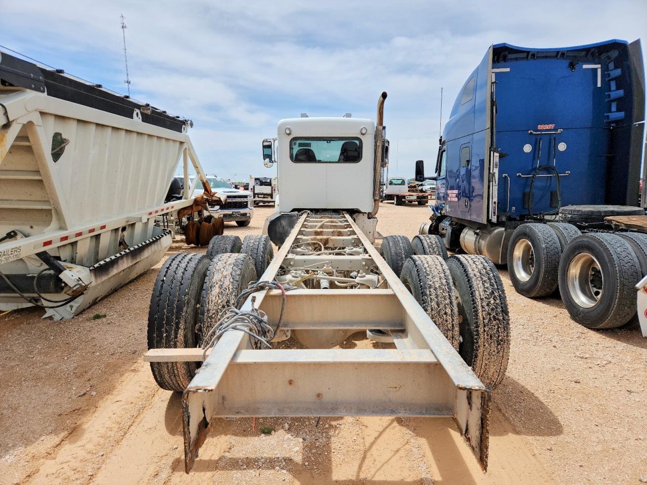 2015 Peterbilt 348 Truck Cab AND Chassis