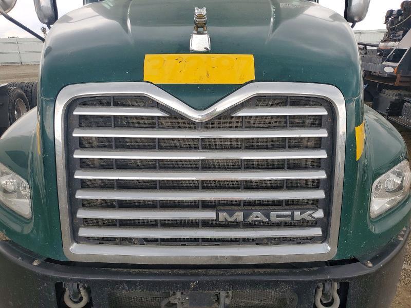 2018 Mack 600 Cxu600