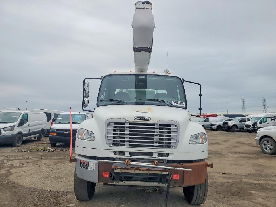 2011 Freightliner Business Class M2 Bucket Truck