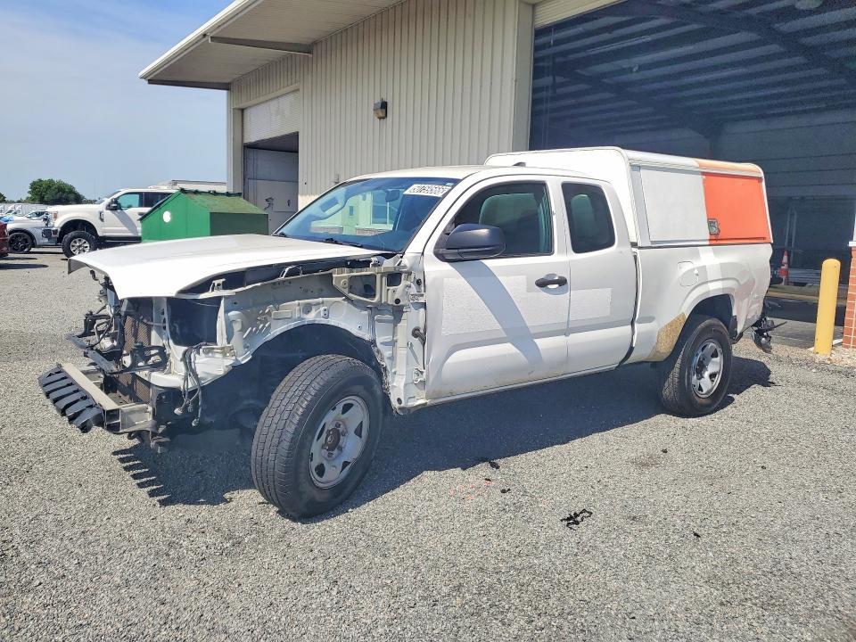 2016 Toyota Tacoma SR