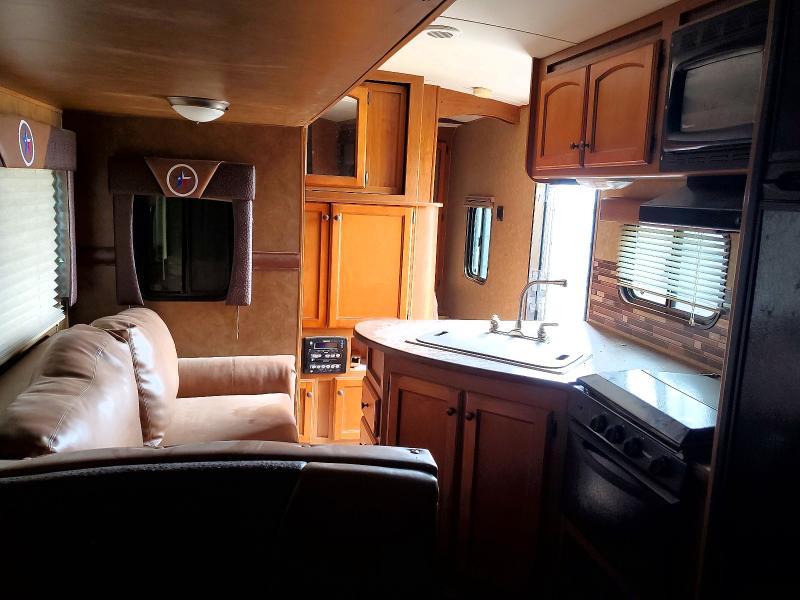 2013 Hill Crest 2013 Cross Roads Recreational Vehicle (RV)-RV