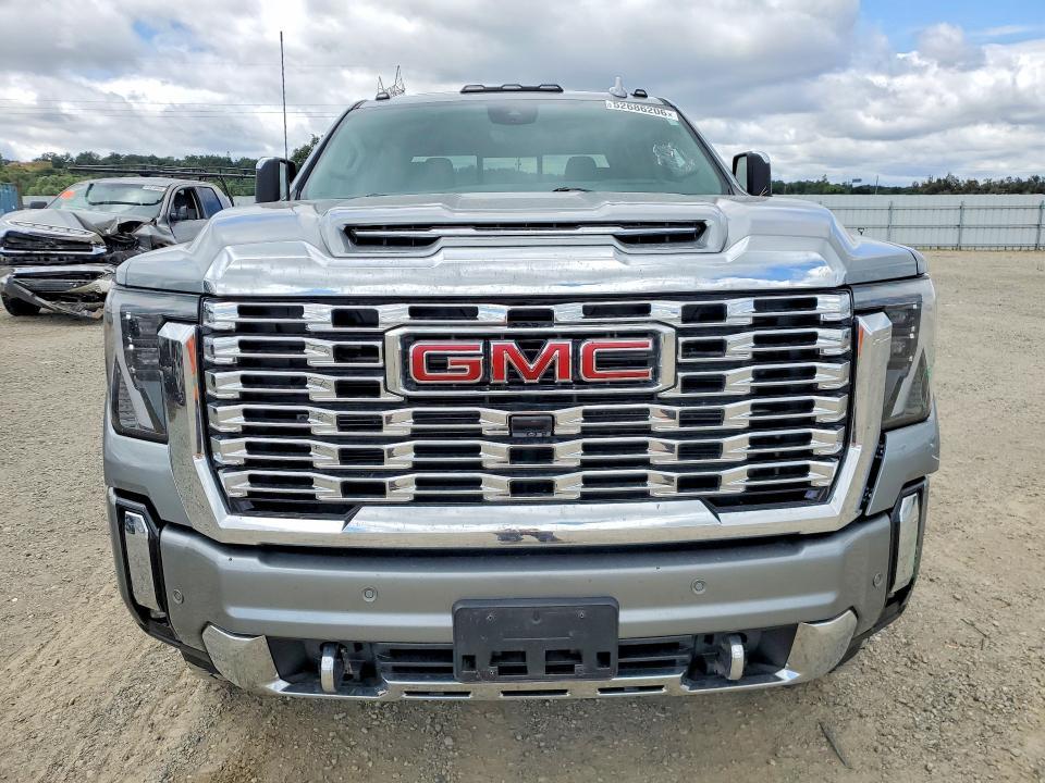 2024 GMC Sierra K3500 Denali