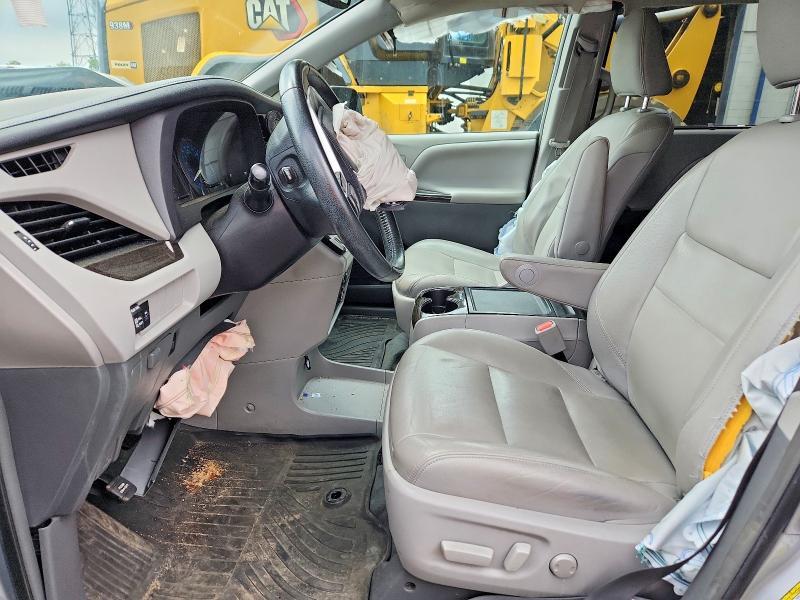 2019 Toyota Sienna xle 8-passenger