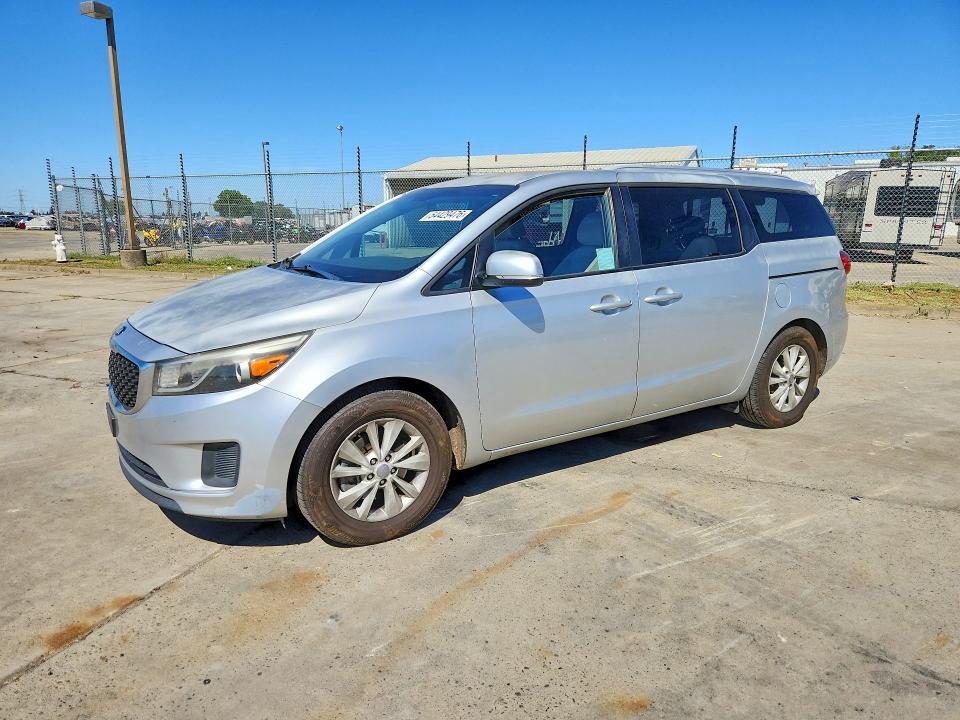 2015 KIA Sedona lx