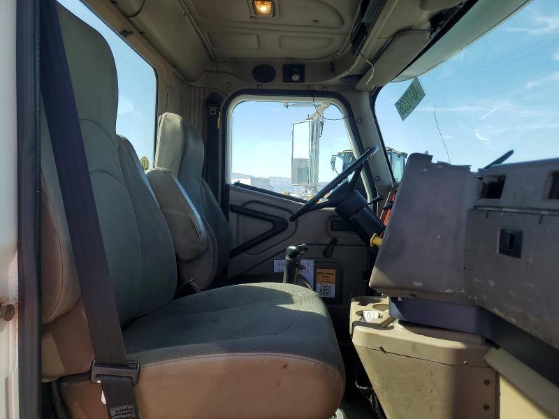 2004 International 9200I Semi Truck