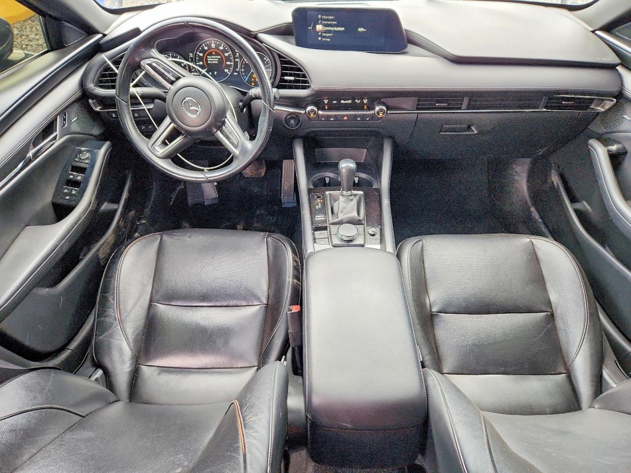 2022 Mazda 3 Premium