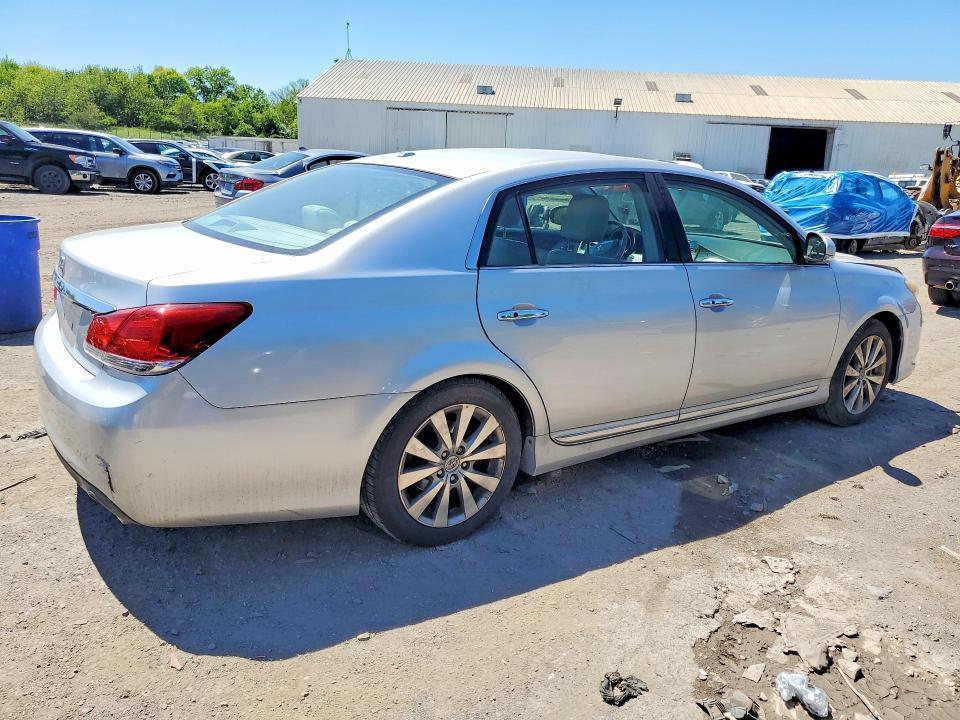 2011 Toyota Avalon Limited