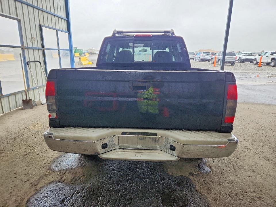 2000 Nissan Frontier XE
