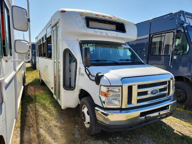2017 Starcraft Bus