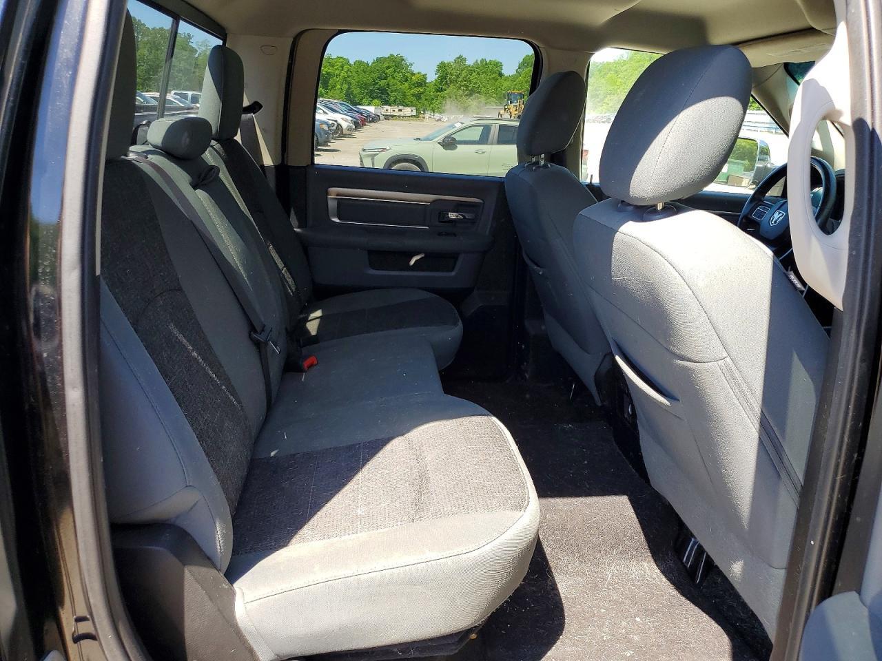 2015 Dodge RAM 1500 SLT