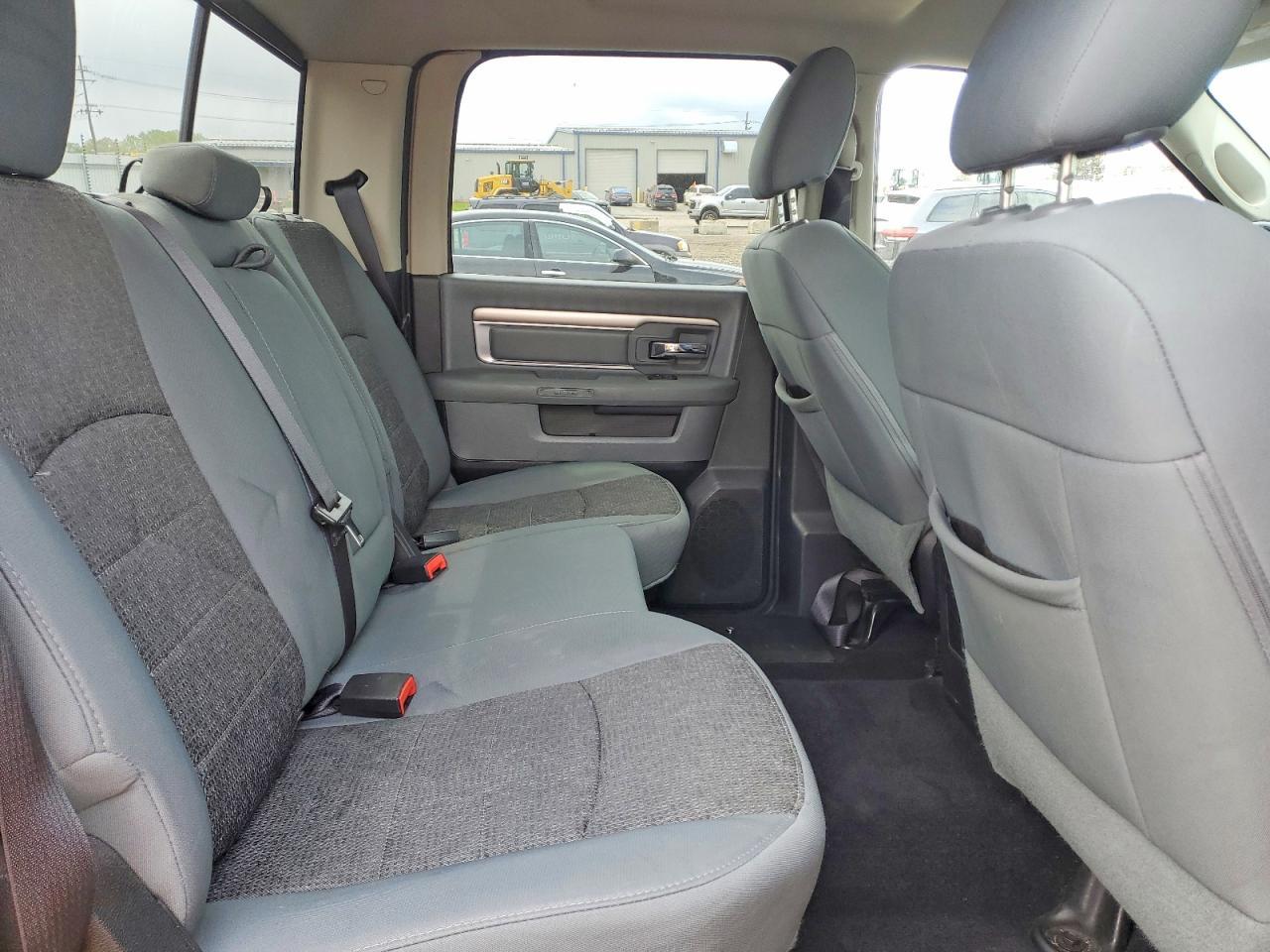 2015 Dodge RAM 1500 SLT