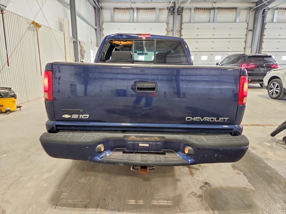 2004 Chevrolet S Truck S10