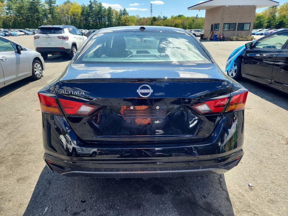 2026 Nissan Altima sv