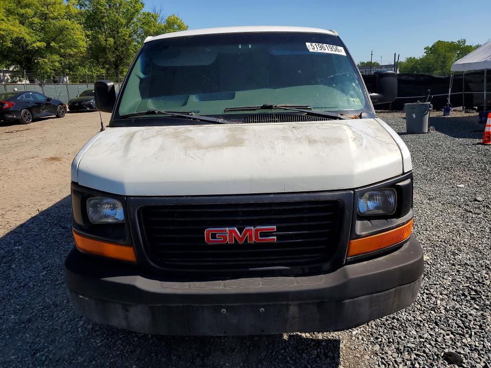 2004 GMC Savana 3500 Delivery van