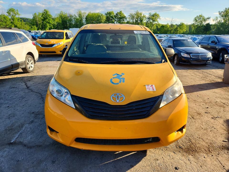 2016 Toyota Sienna l 7-passenger