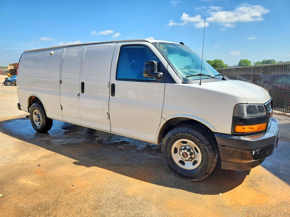 2023 GMC Savana G2500
