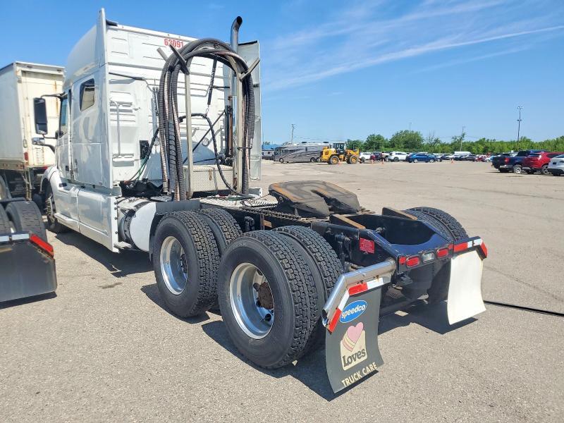 2020 Volvo VN VNL-Semi Truck