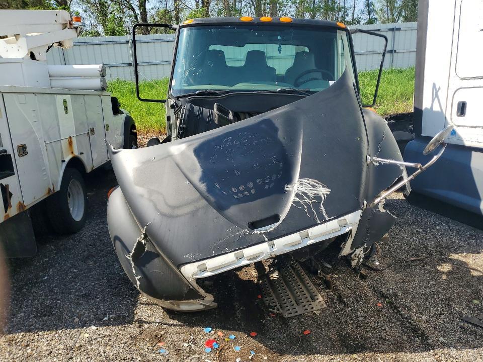 2005 International 4300 Truck Cab AND Chassis
