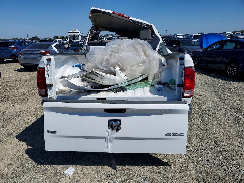 2017 Dodge RAM 1500 SLT