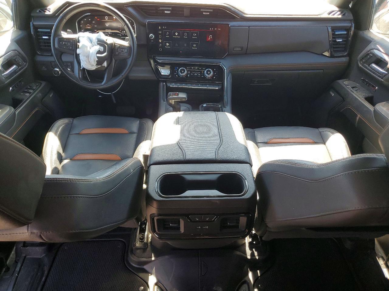 2023 GMC Sierra K1500 AT4