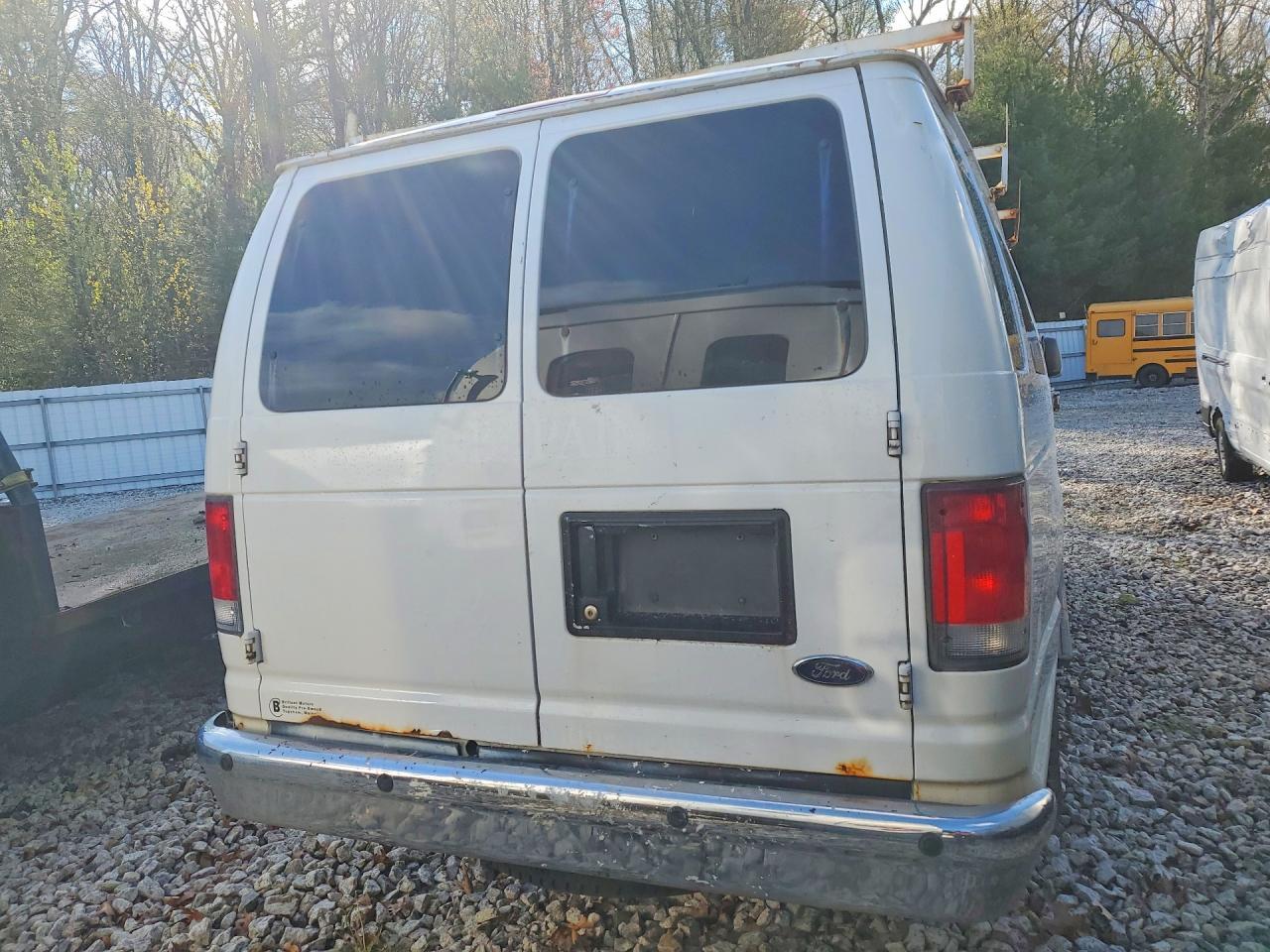 2014 Ford Econoline E350 Super Duty Wagon