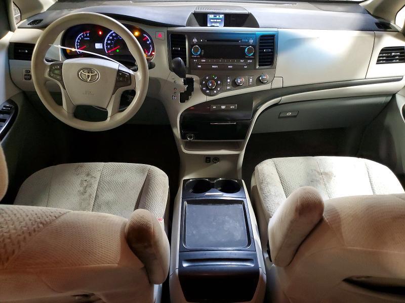 2011 Toyota Sienna le