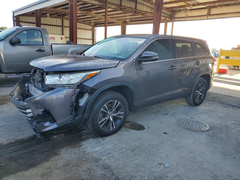 2019 Toyota Highlander le