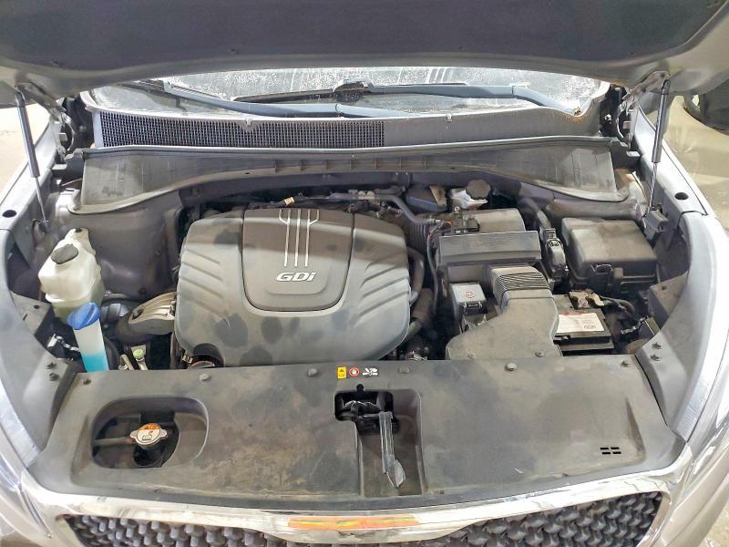 2016 KIA Sorento lx V6