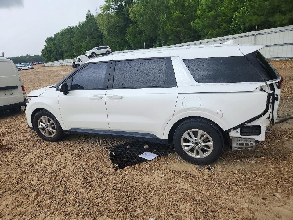 2023 KIA Carnival lx