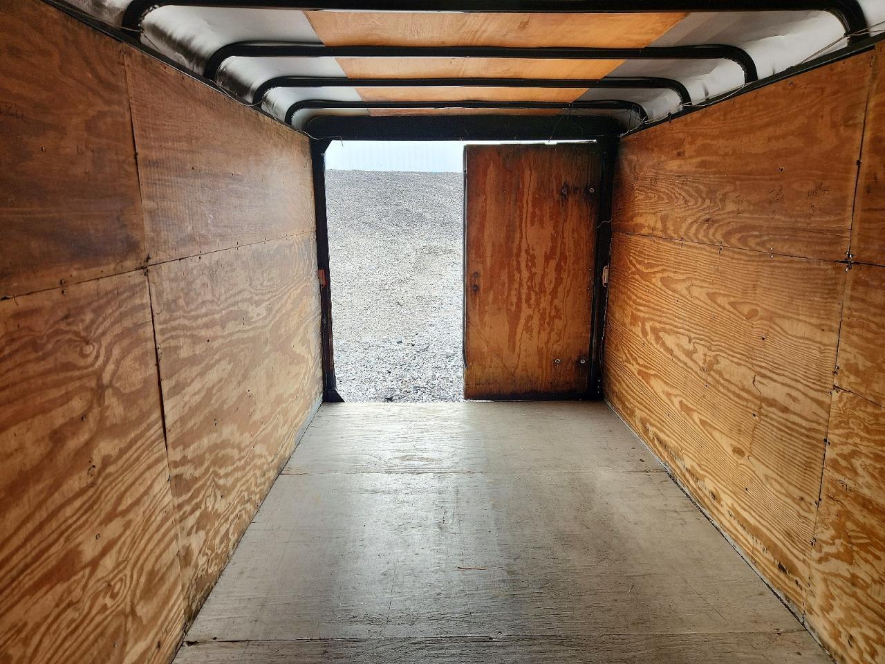 2006 Lark United 7T716TA-3500 Enclosed Cargo Trailer