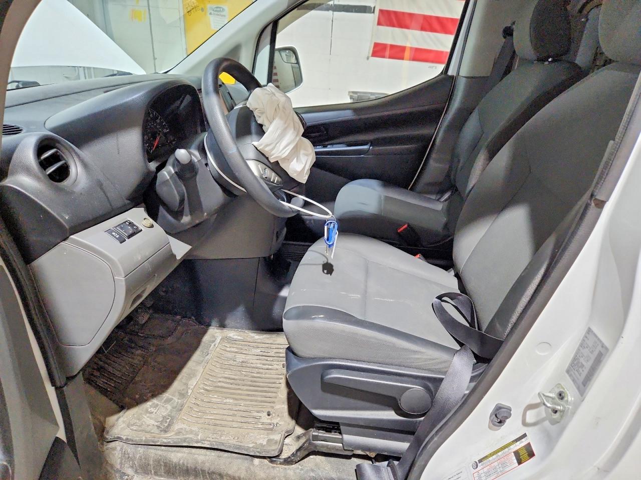 2021 Nissan NV200 SV