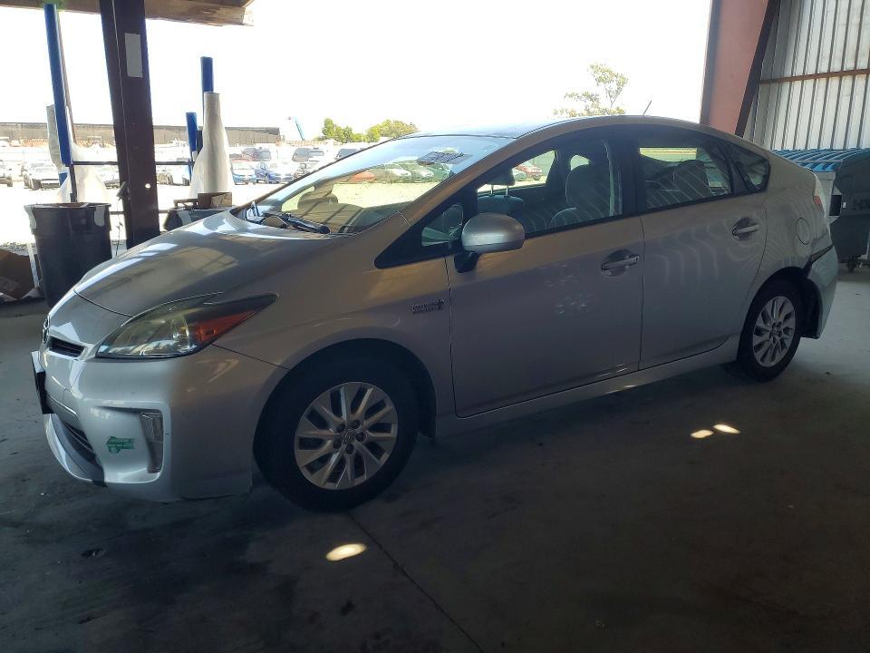 2015 Toyota Prius Plug-in Hybrid Base