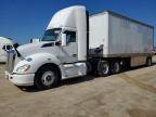 2015 Kenworth T680 Semi Truck