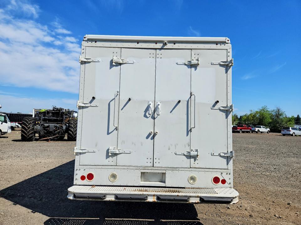 2016 Freightliner Chassis M Line WALK-IN Van
