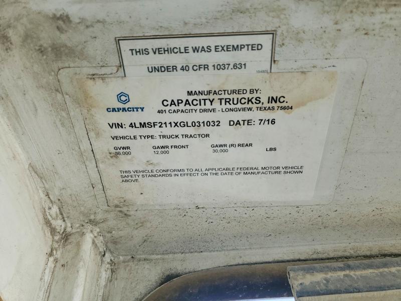 2016 Capacity SABRE5 Yard Truck