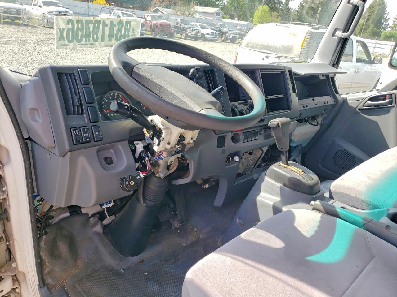 2016 Isuzu NPR Delivery Truck