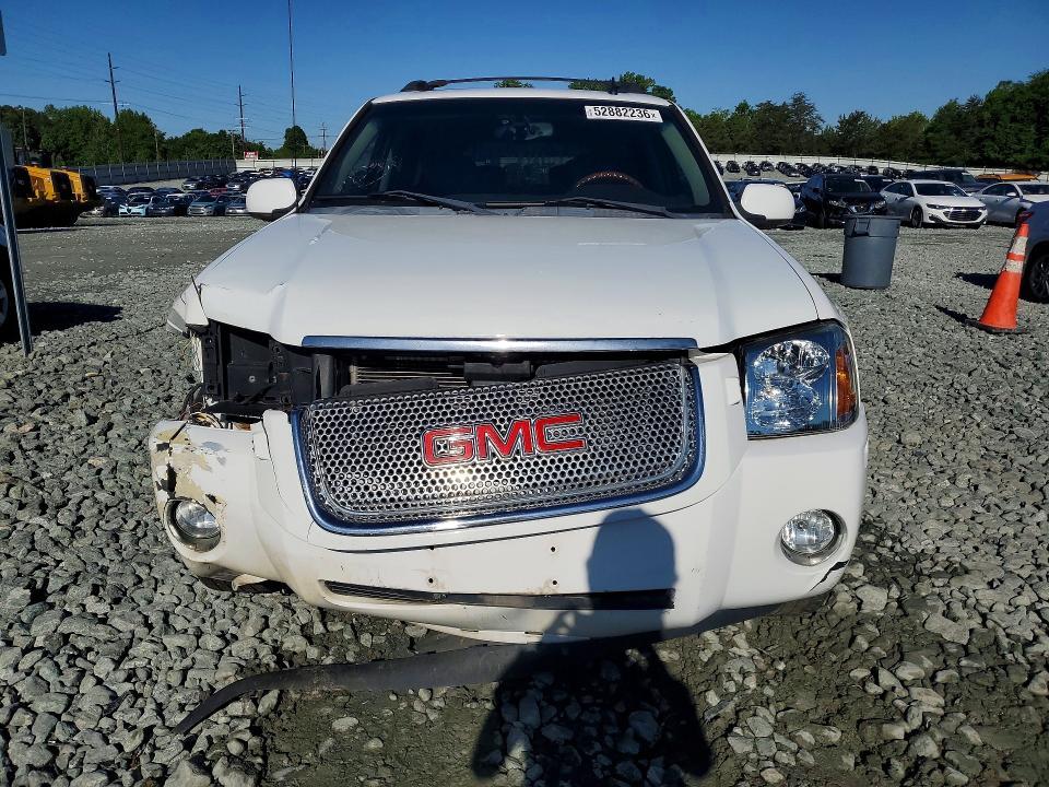2006 GMC Envoy Denali xl