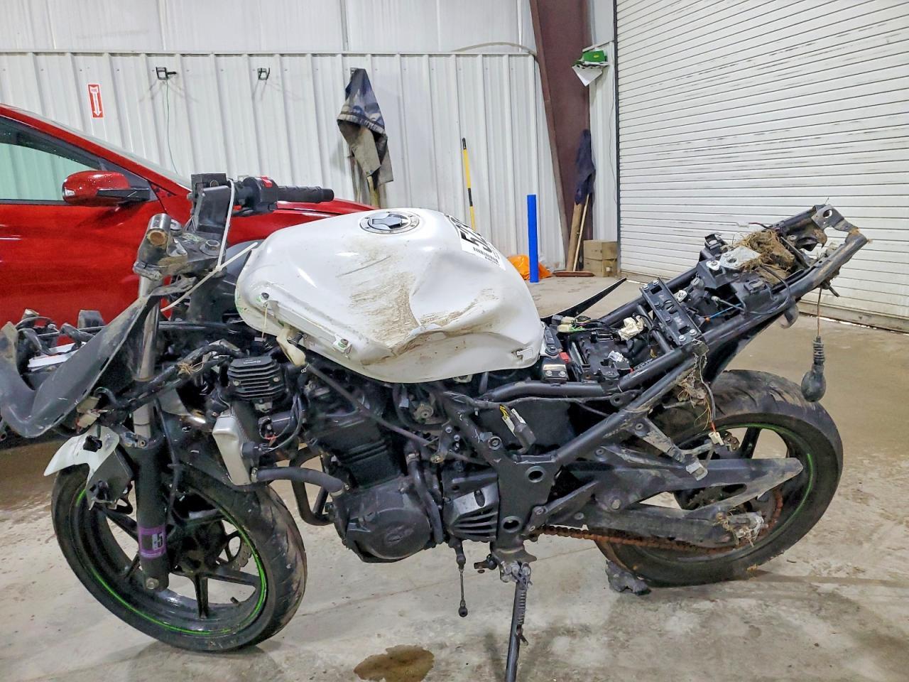 2011 Kawasaki EX250 J