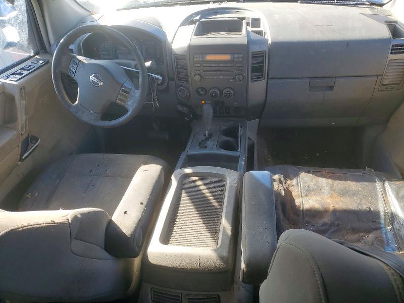 2004 Nissan Titan XE