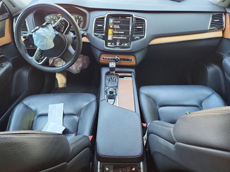 2022 Volvo Xc90 T5 Momentum