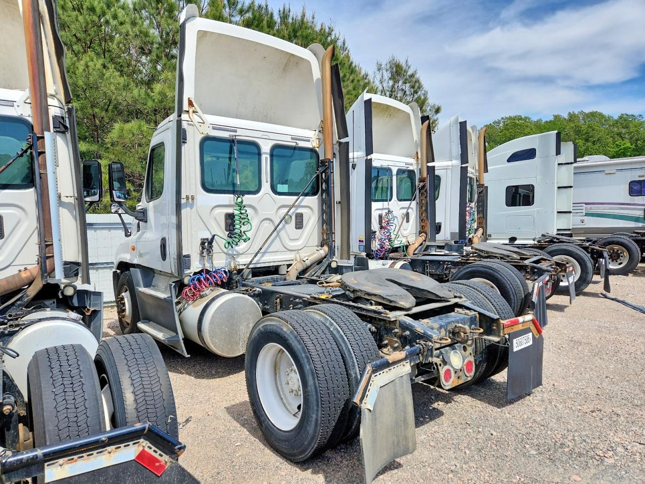 2016 Freightliner Cascadia 125 Semi Truck
