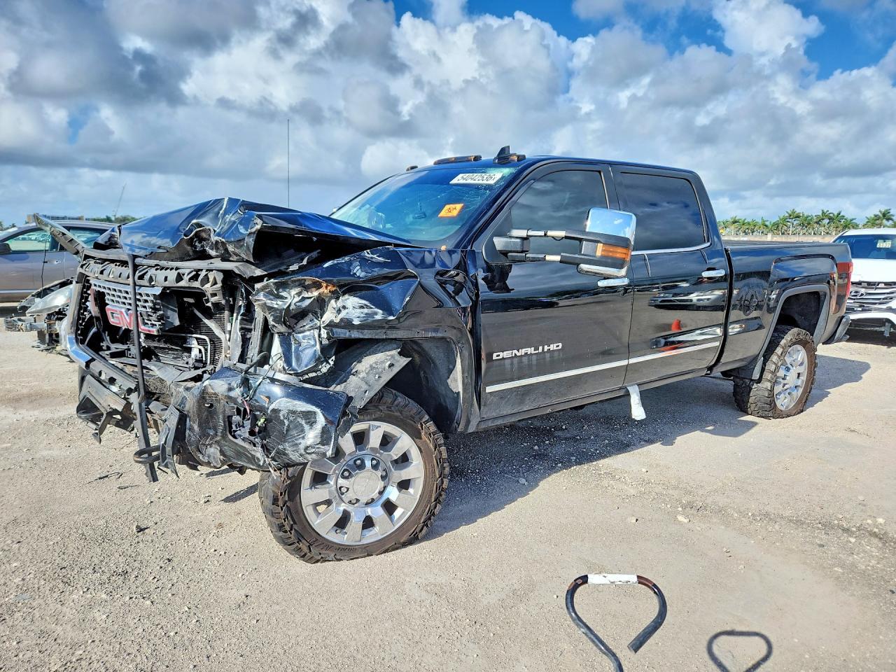 2016 GMC Sierra K2500 Denali
