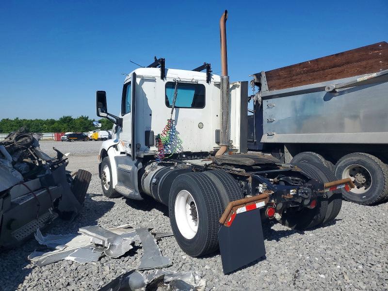 2016 Peterbilt 579 Semi Truck
