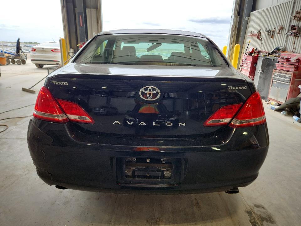 2005 Toyota Avalon Touring